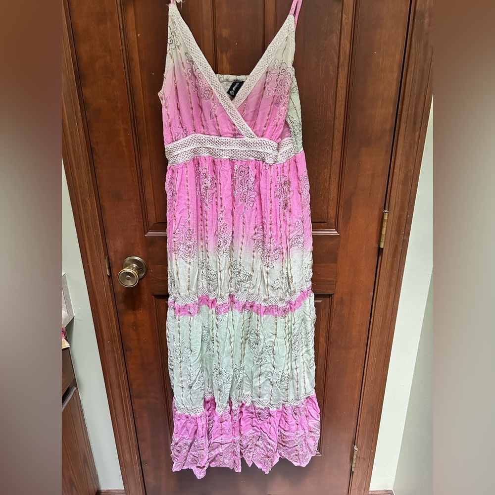 Me2Magic Pink and White Ruffled Maxi Sundress with sparkly threads. Size S
